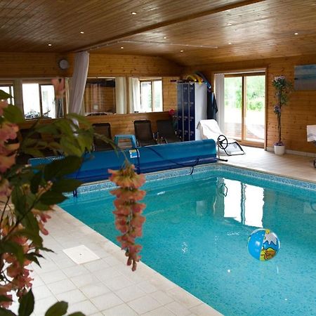 Treetops Cottages & Spa Grimsby Exterior photo